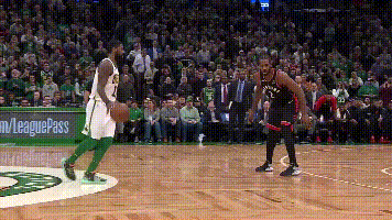 澳超半场：诺尔进球被判无效，中央海岸水手0-0墨尔本城（澳超半场战报：诺尔破门被吹，中央海岸水手0-0墨尔本城）