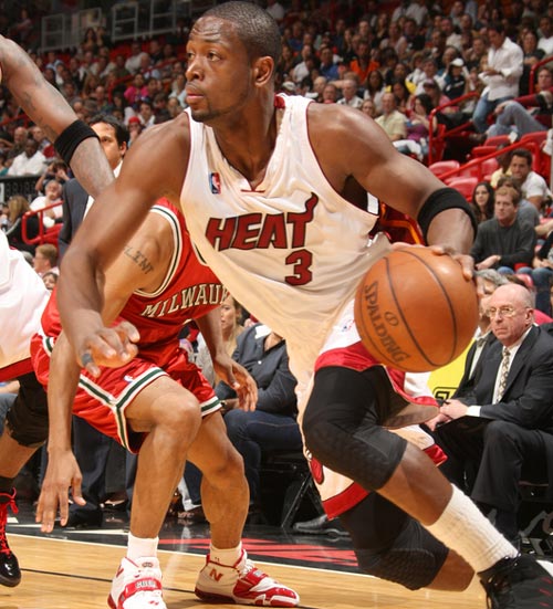 西甲第15轮观赛指南：皇马迎击塞尔塔；巴萨作客挑战贝蒂斯（西甲第15轮看点：皇马对阵塞尔塔，巴萨客战贝蒂斯）