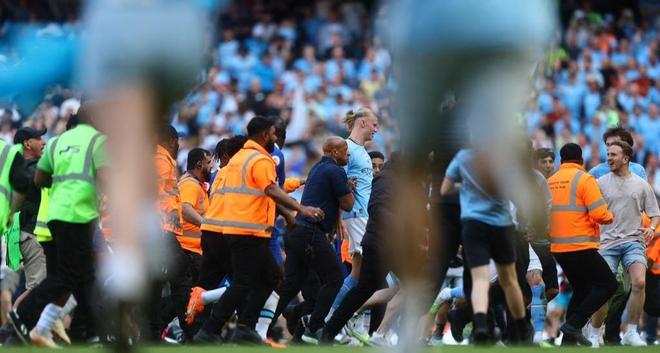 川普狂喜，乡下人乐队将在世界杯抽签仪式结束后表演《YMCA》（世界杯抽签落幕后，乡下人乐队献唱《YMCA》，令川普喜出望外）