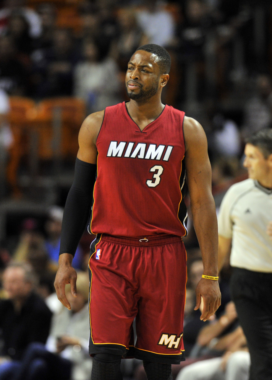 印度球迷：梅西身边人太多根本看不到他，我们要求退款（印度球迷称梅西被人群包围难以看见，要求退款）