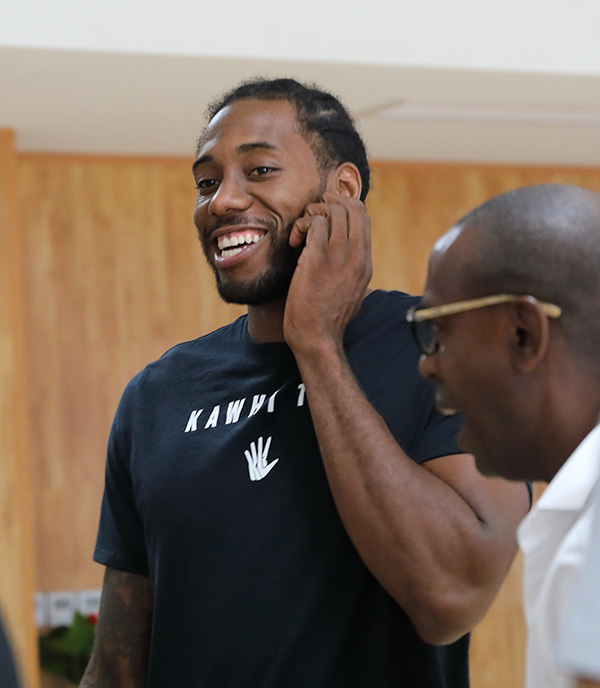 记者：萨拉赫不会随队出征国米，决定由高层和斯洛特共同作出（记者：俱乐部高层与斯洛特共同决定，萨拉赫不随队出征对阵国米）