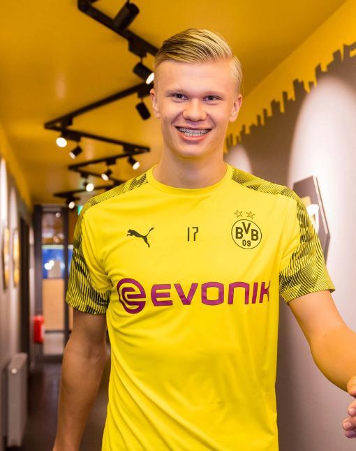 队报专栏：为什么托万选择重返法甲加盟朗斯？