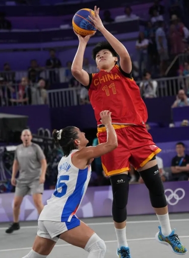 40岁依旧能飞，C罗对阵赛哈特海湾上演高难度倒钩破门（40岁仍能腾空，C罗对赛哈特海湾奉献高难度倒钩破门）