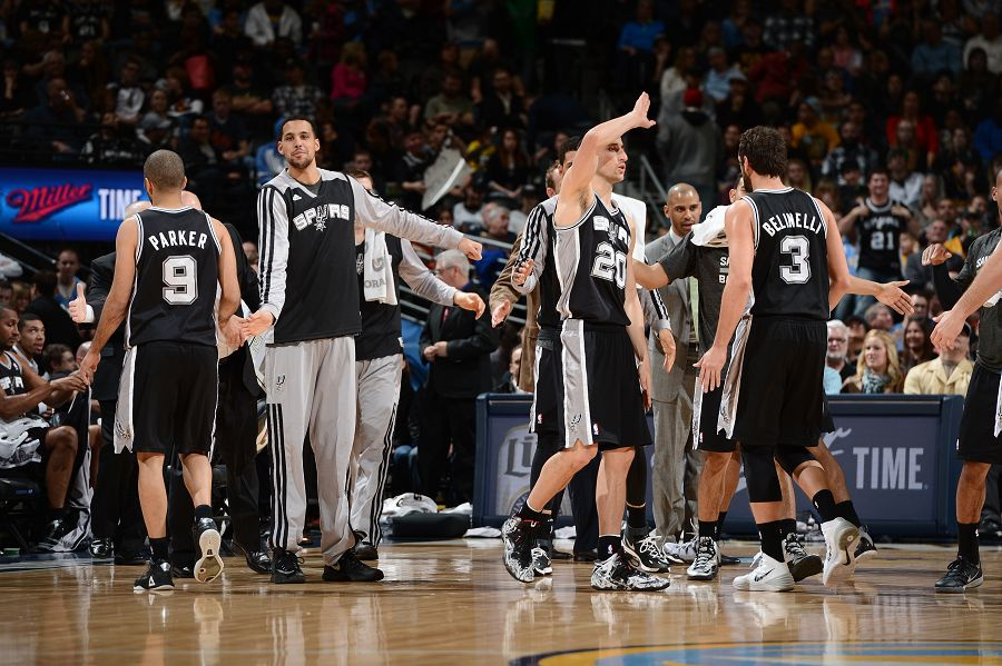 自苏牙以来，斯韦德贝里是首位西甲对皇马连续三场破门的外援（苏亚雷斯之后，斯韦德贝里成西甲首位对皇马连续三场破门的外援）