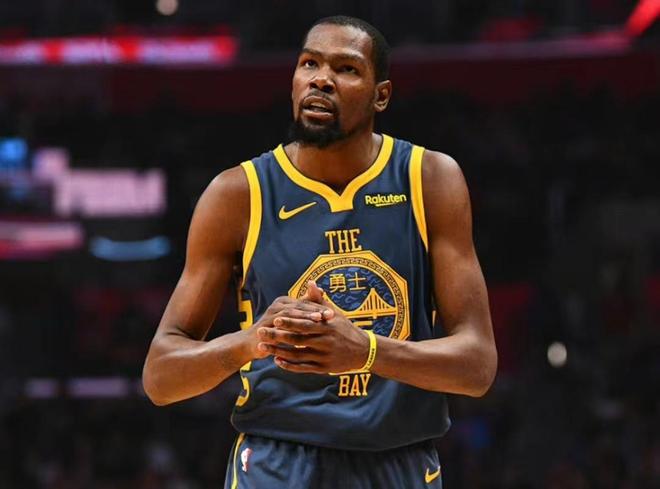 澳超半场：拉赫马尼破门，墨尔本城1-0纽卡斯尔喷气机（澳超半场战报：拉赫马尼建功，墨尔本城1-0领先纽卡斯尔喷气机）