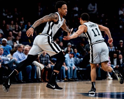 乒乓球混团世界杯｜国乒8比2击败法国队豪取六连胜（混团世界杯：国乒8-2力克法国，豪取六连胜）