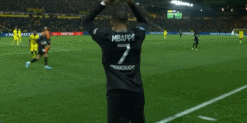 每体：弗里克是否让特狮出战国王杯，将决定后者在巴萨的未来（每体：弗里克是否在国王杯启用特狮，或将左右其在巴萨的前景）